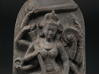 Durga, close-up of the top half, 9th century, Bihar  - 4b 