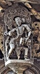 Chennakeshava temple, Beluru, Bracket figure, nartaka - male dancer with drums