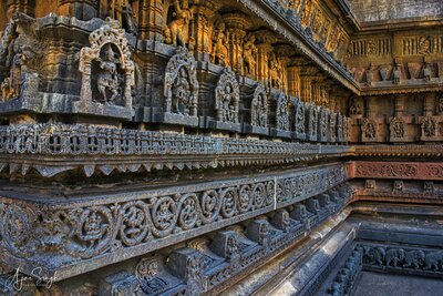 Chennakeshava temple, Beluru, Detailed carvings on the horizontal bands, p19