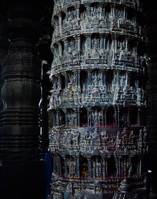 Chennakeshava temple, Beluru, Narasimha pillar inside the temple