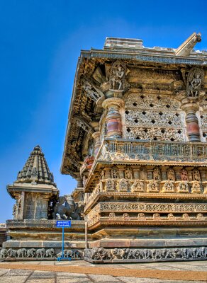 Chennakeshava temple, Beluru, carved stone screens to protect the inside of the temple, p12