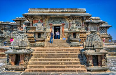 Chennakeshava Temple, Beluru, south entrance, p3