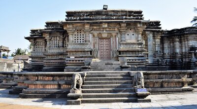 Beluru, Kappe Chennigaraya temple, East facade, p63